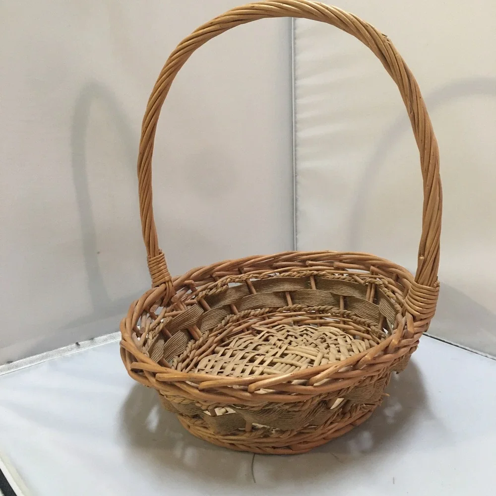 Wicker Basket Medium Tan Oval Willow Woven Handle Rustic Decor Cottagecore